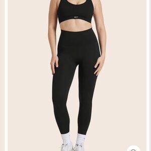 SET Active SCULPTFLEX leggings